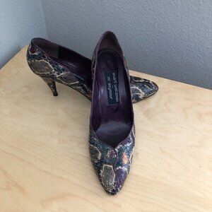 Vintage STUART WEITZMAN MR. SEYMOUR Pointed Toe Pumps Women's size 8.5 Snakeskin
